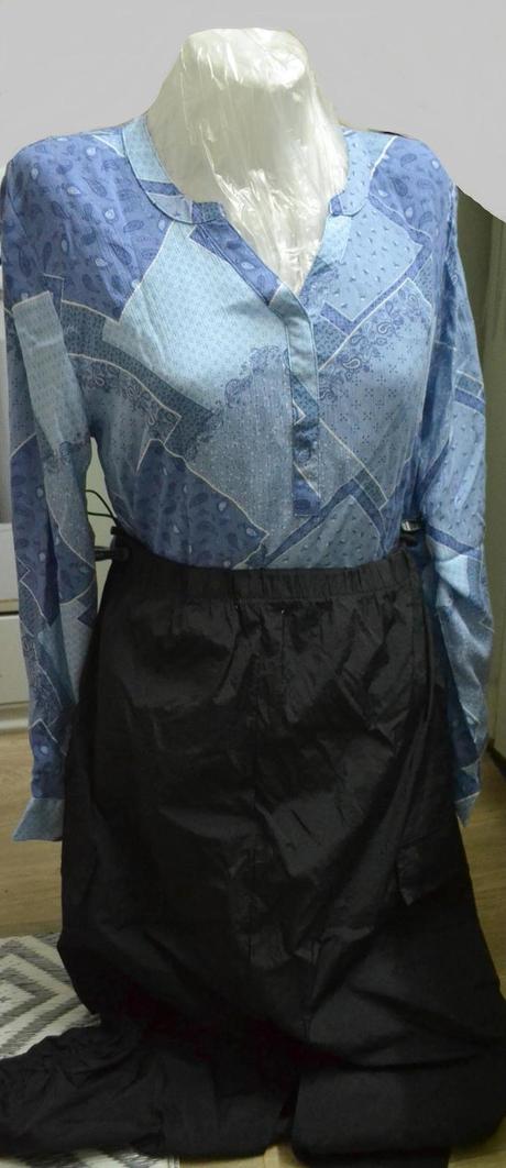 Raz použitá dlhšia blúzka s/m, m