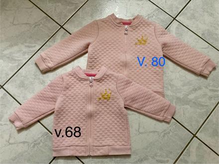 Mikiny pre sestry, 68