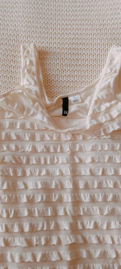 Nádherné biele šaty, 34