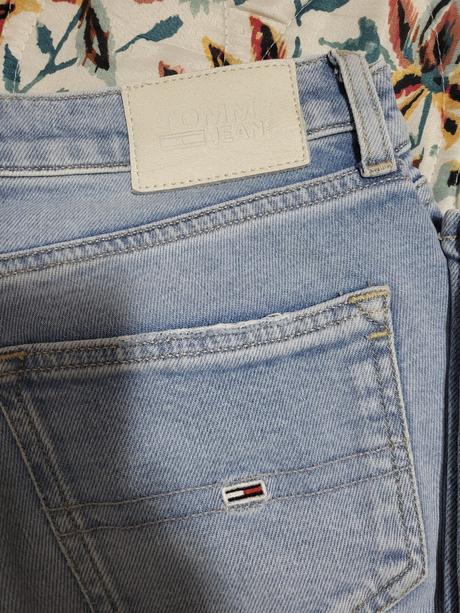 Bledomodré bootcut jeansy, tommy hilfiger,26