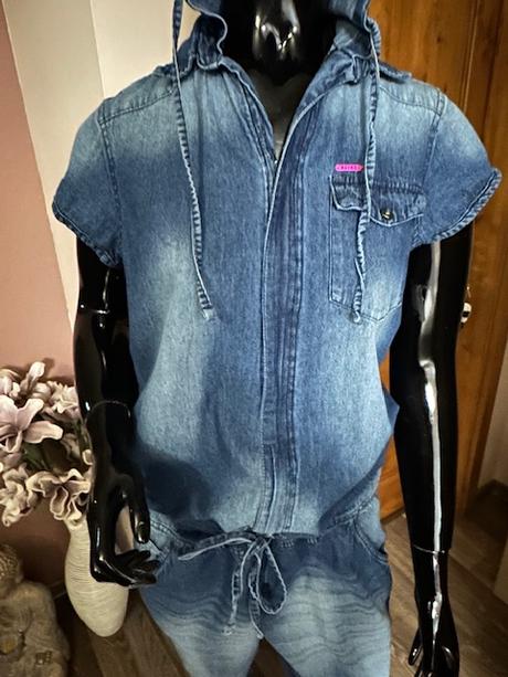 Džínsový overal na zips s kapucňou zn. retro, m