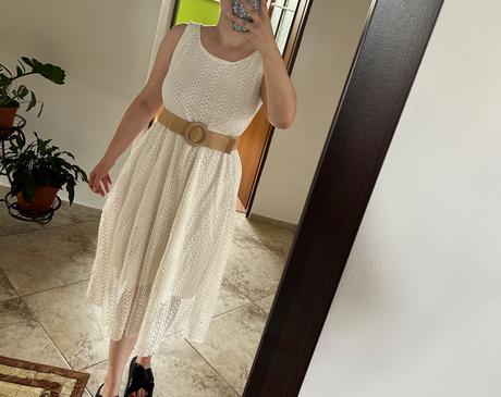 Čipkované šaty, m