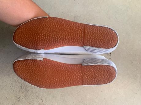 Nove tenisky, 37