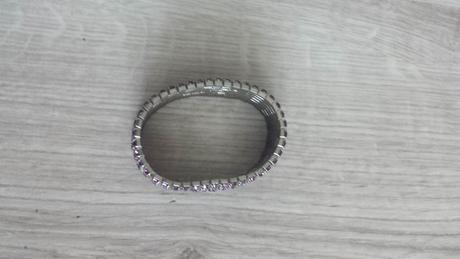 Naramok s krystalikmi, 