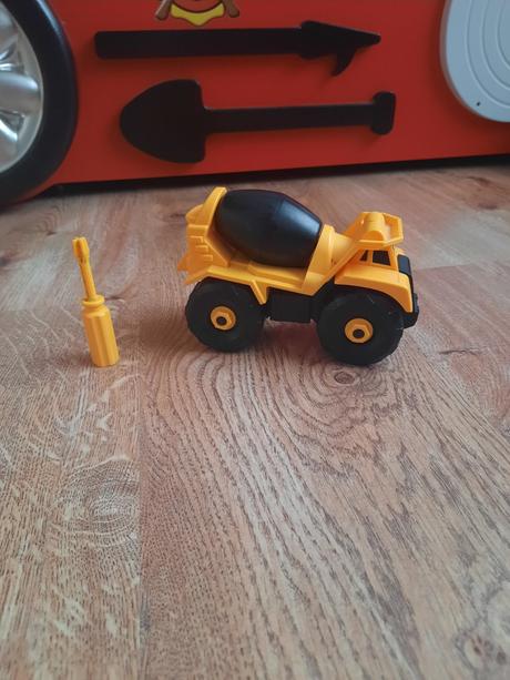 Auto na skrutkovanie,