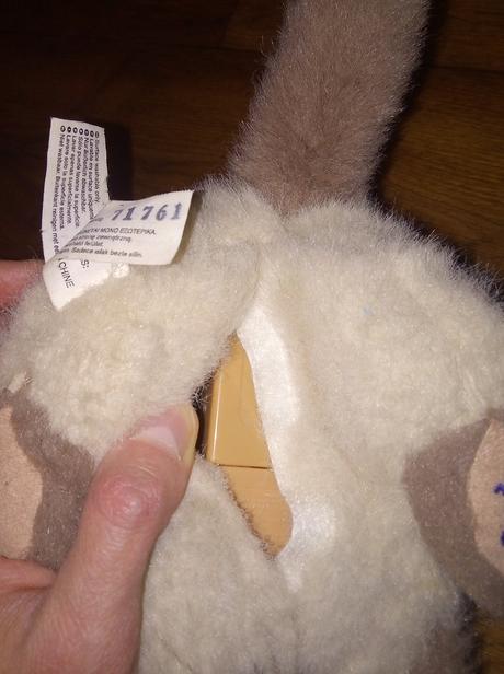 Interaktivna mačička mrauci, pradie, hybe nohami, 