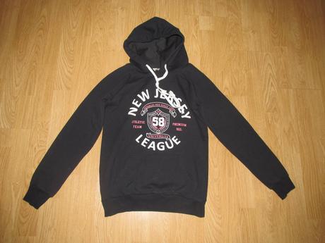 Čierna mikina v. m, alebo 38, 38