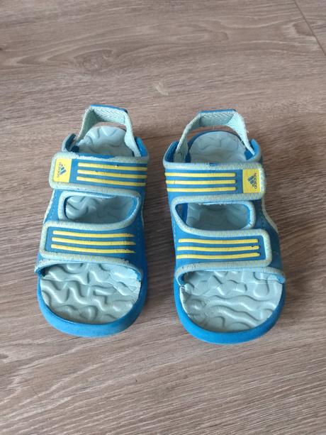 Adidas sandálky, adidas,23