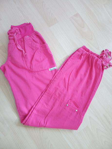 Nohavice- sportovy strih, s