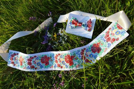 8. dámsky folklórny opasok,