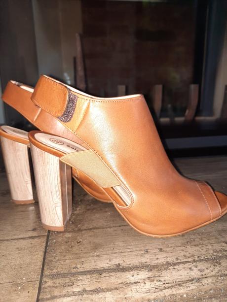 Kožené sandale, 37