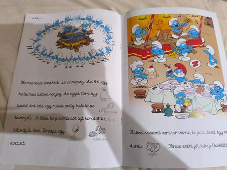 Kniha hupikék törpikék,