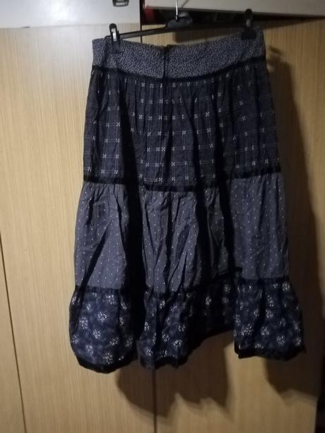 Dámska sukňa, 40
