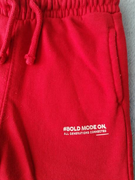 Červené teplaciky, zara,80