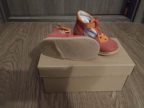 Ortopedické uzavreté sandále, 21