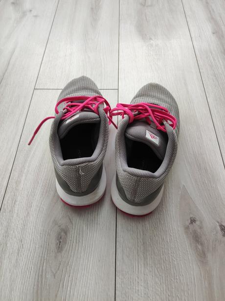 Botasky, adidas,38