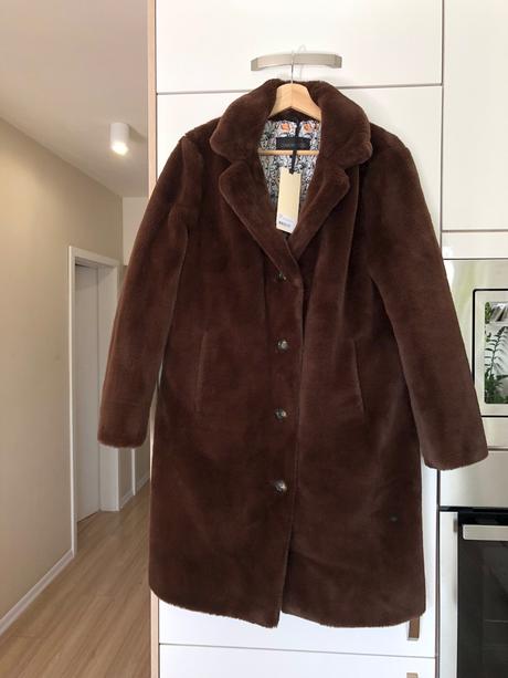 Kozusinovy kabat oakwood cyber, xl