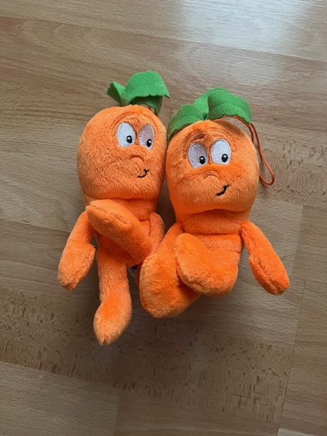 Plyšový ovocníčkovia, 