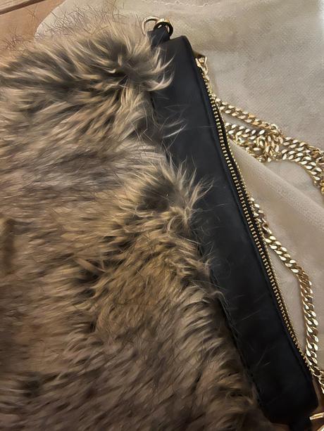 Krásna kožušinková kabelka rinascimento, rinascimento