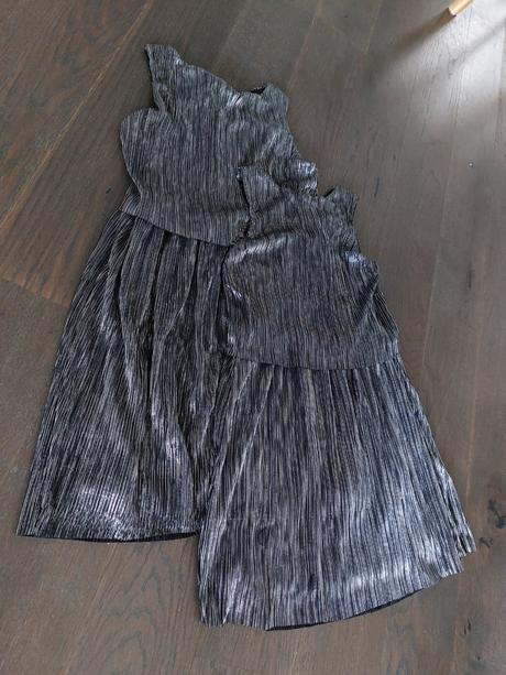 Trblietave saty kovoveho vzhladu jemna latka, pepco,134