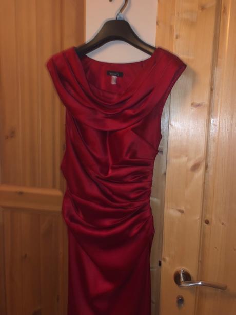 Spoločenské šaty, 36