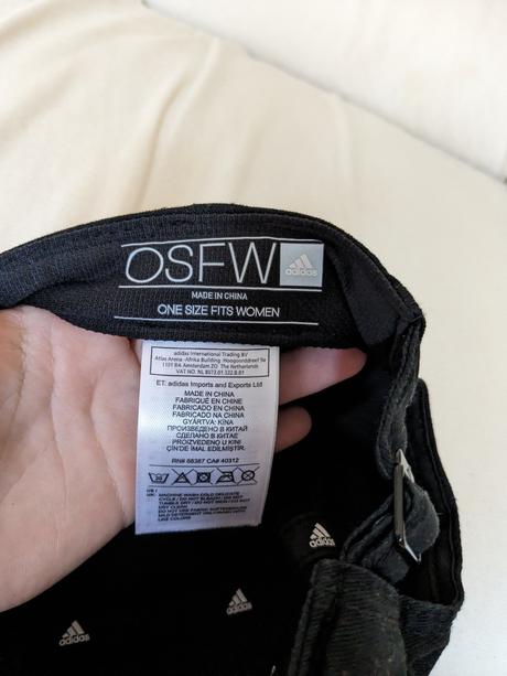 Adidas šiltovka, adidas