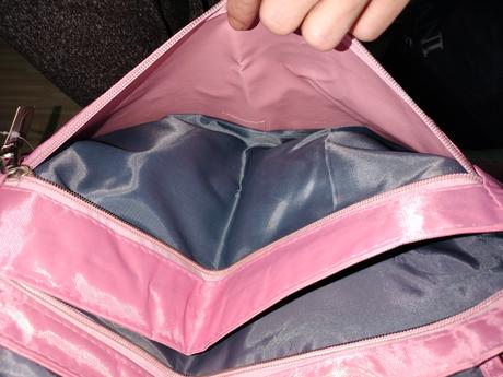 Nepoužívana taška cez plece,