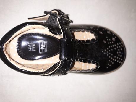 Dievcenske lakovky, f&f,21