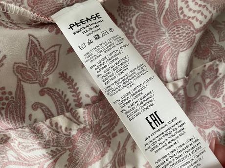 Vzorované šaty please, s