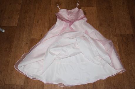 Princezničkové šaty, 134