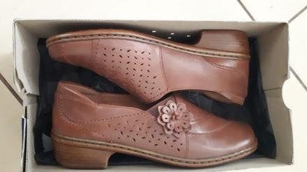 Pohodlné poltopánky nenosené 37,5, 37