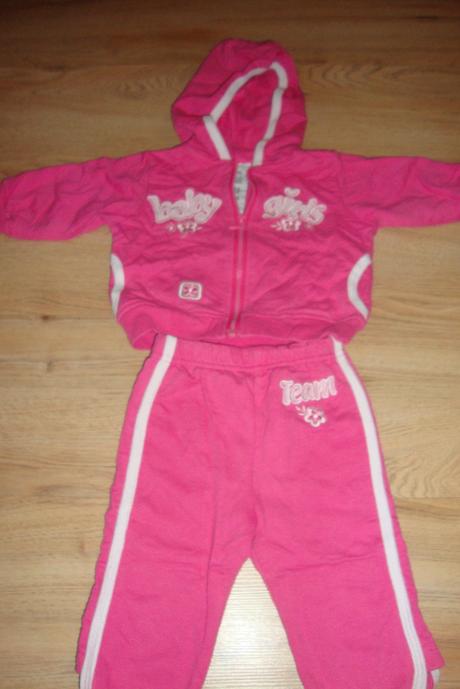 Tepláková súprava, 74