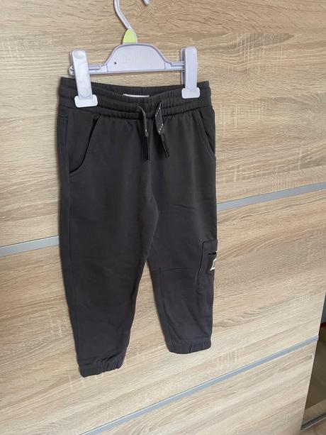 Tepláky zateplené, sinsay,104