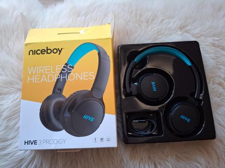 Štýlové bezdrôtové slúchadlá na uši niceboy hive x, 