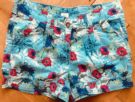 Kvetinové šortky, c&a,152