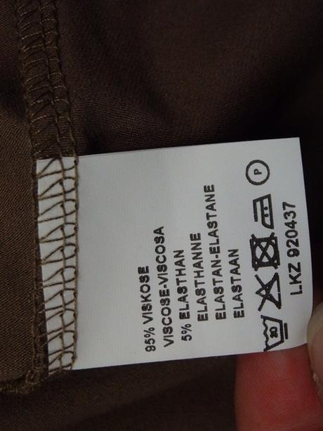 Kvalitné letné úpletové šaty, 42