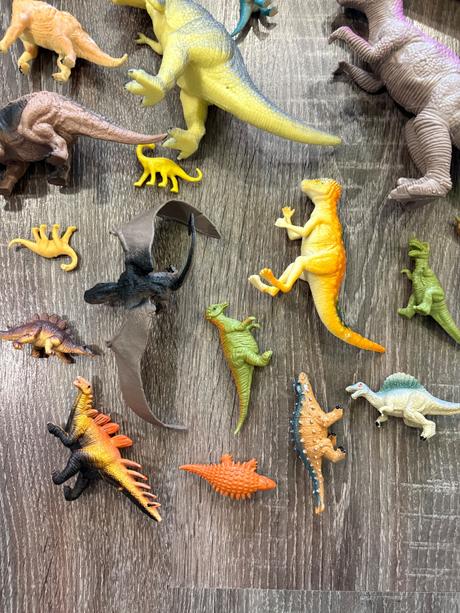Safari ltd . postavicky a mudpuppy puzzle dinosaur,
