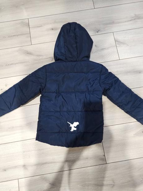 Vetrovka v. 116, lupilu,116