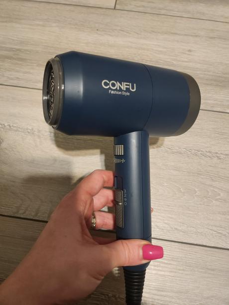 Malý fén confu 1800w,
