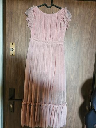 Dievčenské šaty, 146