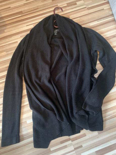 Kardigan cierny, amisu,s