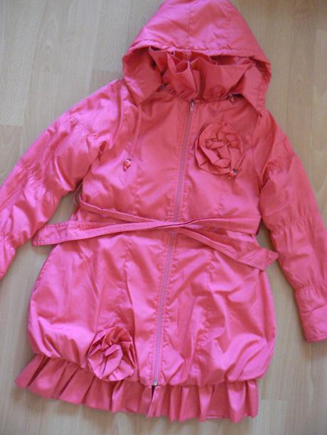 Dievčenská bunda, 146