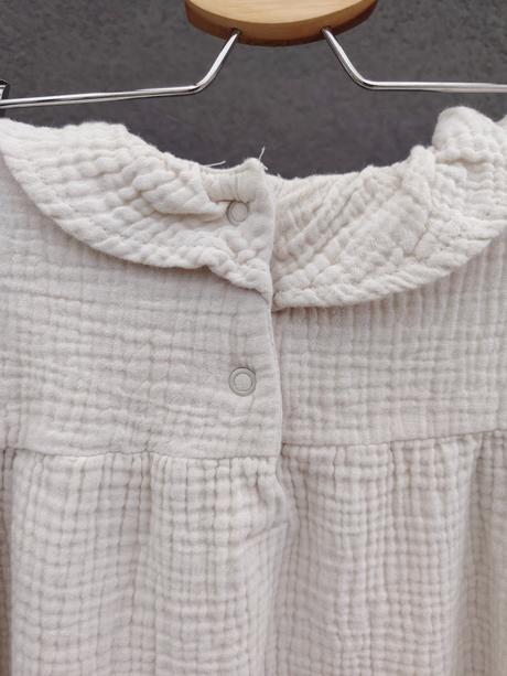 Béžové mušelínové šaty, lupilu,86