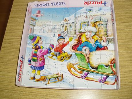 2 x puzzle + 5 x puzzle z kinderok, 