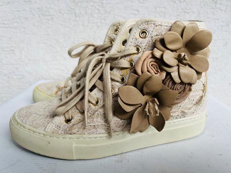 Twinset krasne cipkovane tenisky 36 na styl chloe, 36