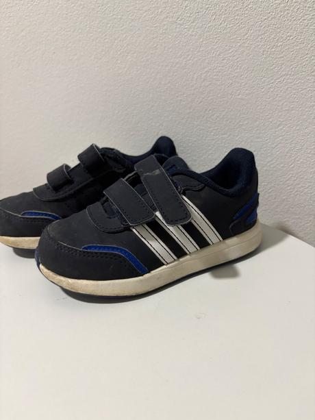 Chlapčenské tenisky, adidas,25