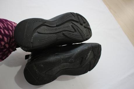 Dámske kožené zateplené tenisky čierne prechodné, tommy hilfiger,39