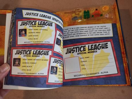 Lego super heroes - justice league training manual, 