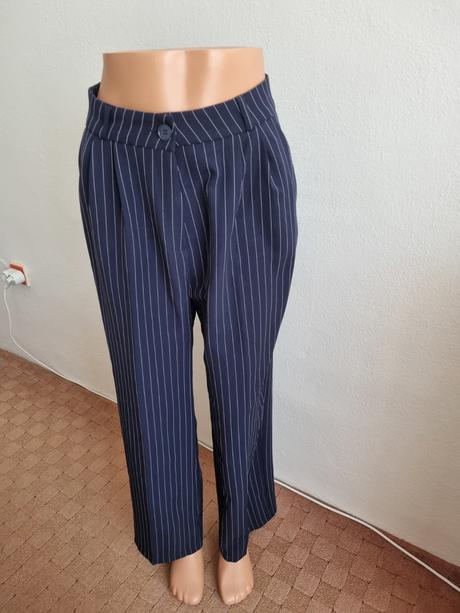 Modré biznis nohavice s pásikmi veľ. m, m