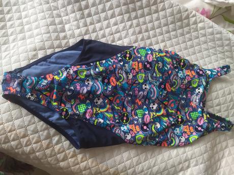 Úžasné plavky, nabaiji,140